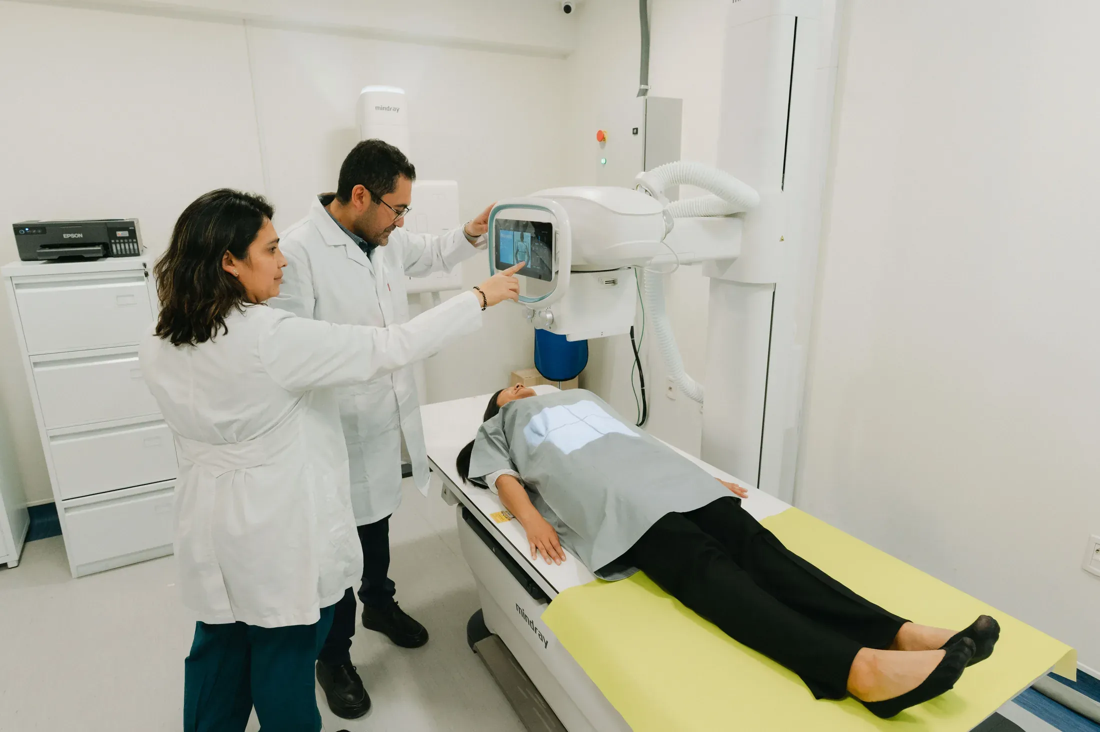 Atención e instalaciones de Idiar para presentar Rayos X